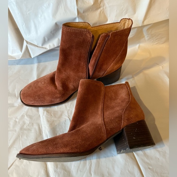 Women's Brown Lilye Booties Block Heel Ankle Boots Lucky Brand Size 10 - Picture 6 of 8